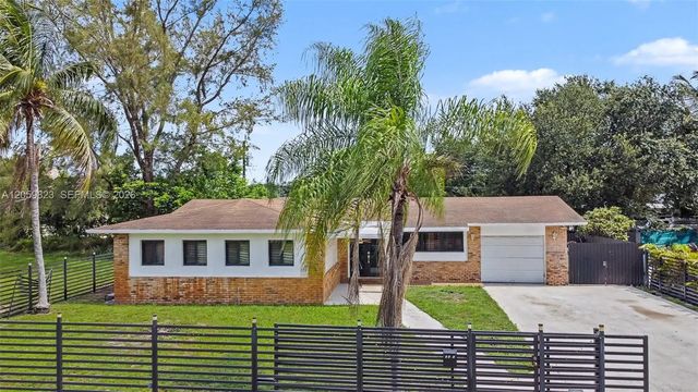 3281 Nw 212th Street, Miami Gardens
