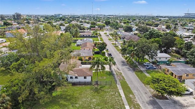 5 of 19 - 3281 Nw 212th Street, Miami Gardens, FL