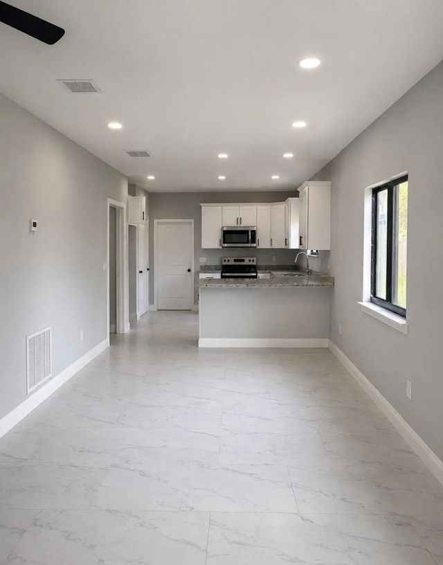 4 of 8 - 617 Texas Court, Fort Pierce, FL