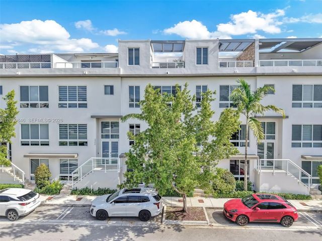 3 of 40 - 10350 Nw 64th Street, Doral, FL