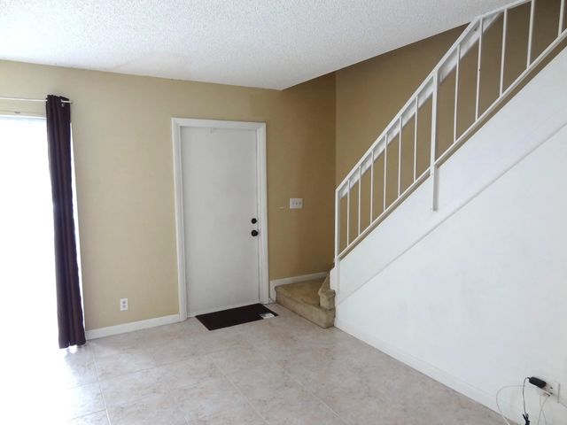 3 of 32 - 1705 Nw 80th Avenue #c, Margate, FL