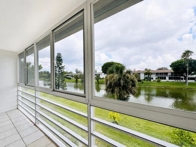 131 Camden F, West Palm Beach