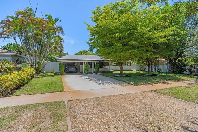 2 of 33 - 1912 Ne 21st Avenue, Fort Lauderdale, FL
