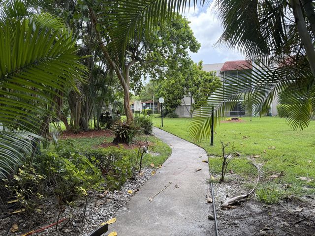 3511 Inverrary Drive #208, Lauderhill