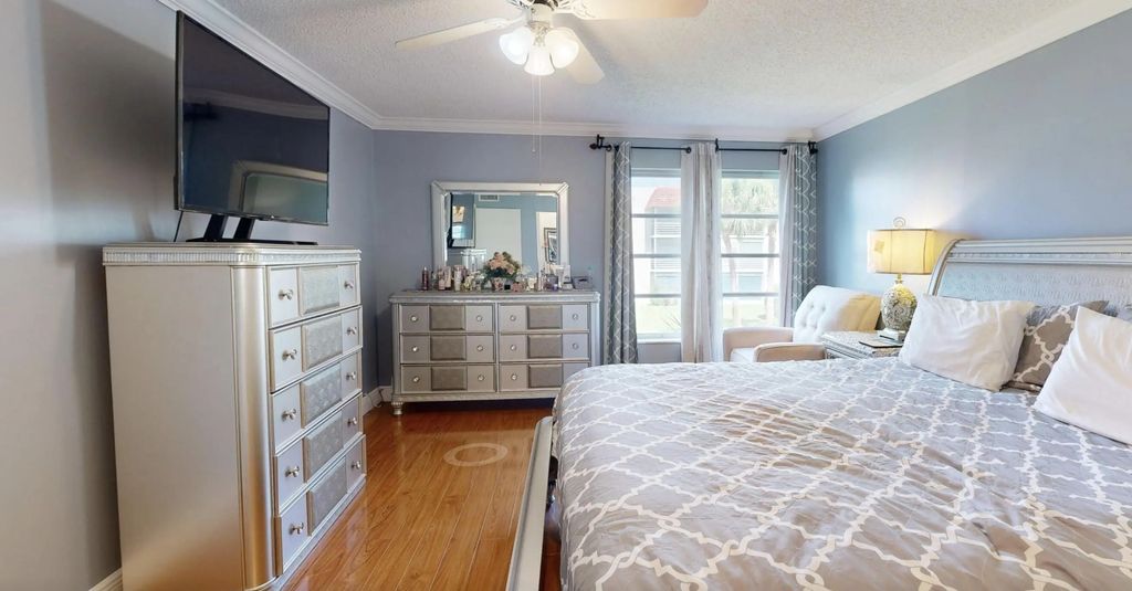 3511 Inverrary Drive #208, Lauderhill