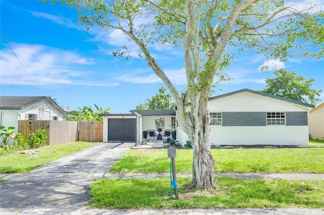 2 of 18 - 820 Nw 67th Avenue, Margate, FL