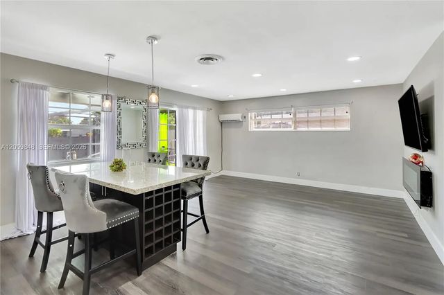 5 of 18 - 820 Nw 67th Avenue, Margate, FL