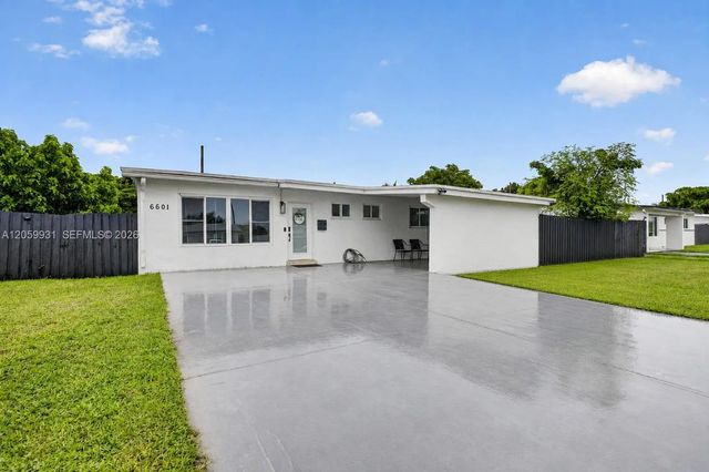 3 of 38 - 6601 Sw 6th Street, Pembroke Pines, FL