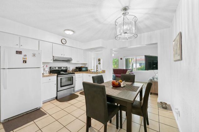 4 of 24 - 7000 Nw 95th Terrace, Tamarac, FL
