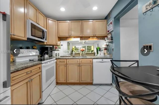4 of 13 - 1103 Bahama Bend #h2, Coconut Creek, FL
