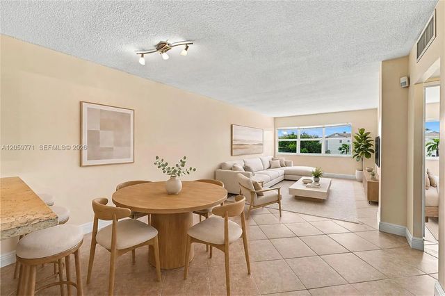 2555 Ne 11 Street #510, Fort Lauderdale