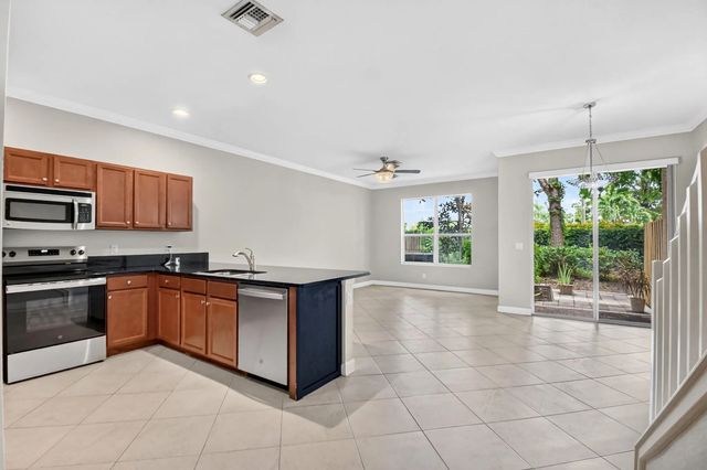 4 of 33 - 5045 Ellery Terrace, West Palm Beach, FL