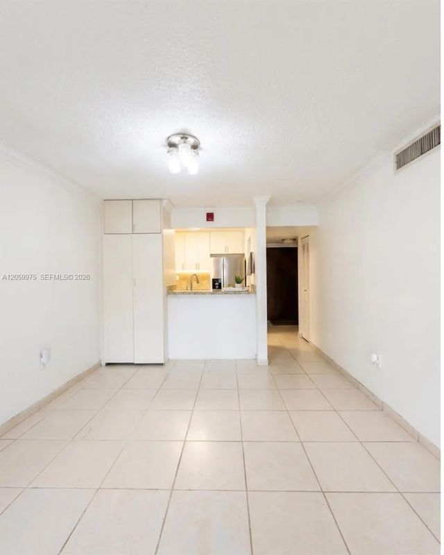 4 of 15 - 8990 Sw 24th Street #19, Miami, FL