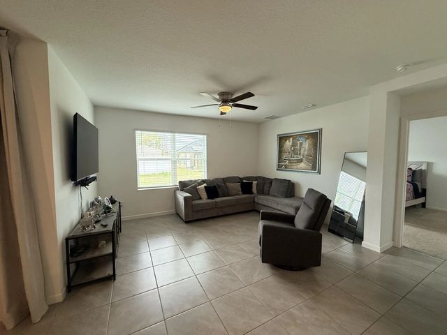 3 of 16 - 1982 Sw Guernsey Street, Port St. Lucie, FL