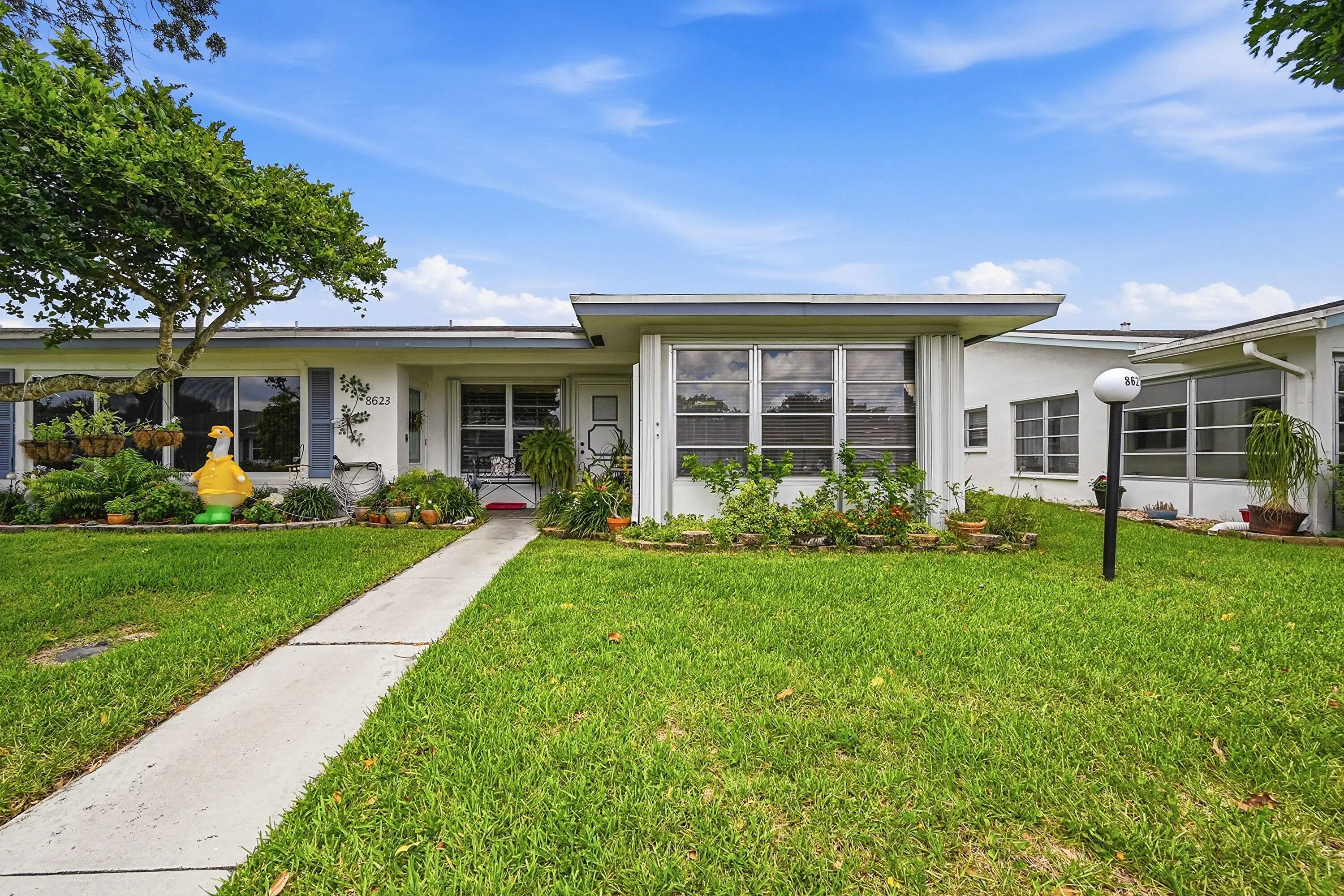 8621 Nw 10th Street, Plantation