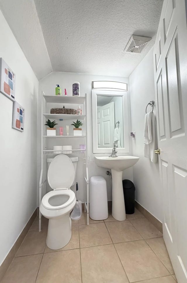 4 of 14 - 2920 Hidden Hills Road #1304, West Palm Beach, FL
