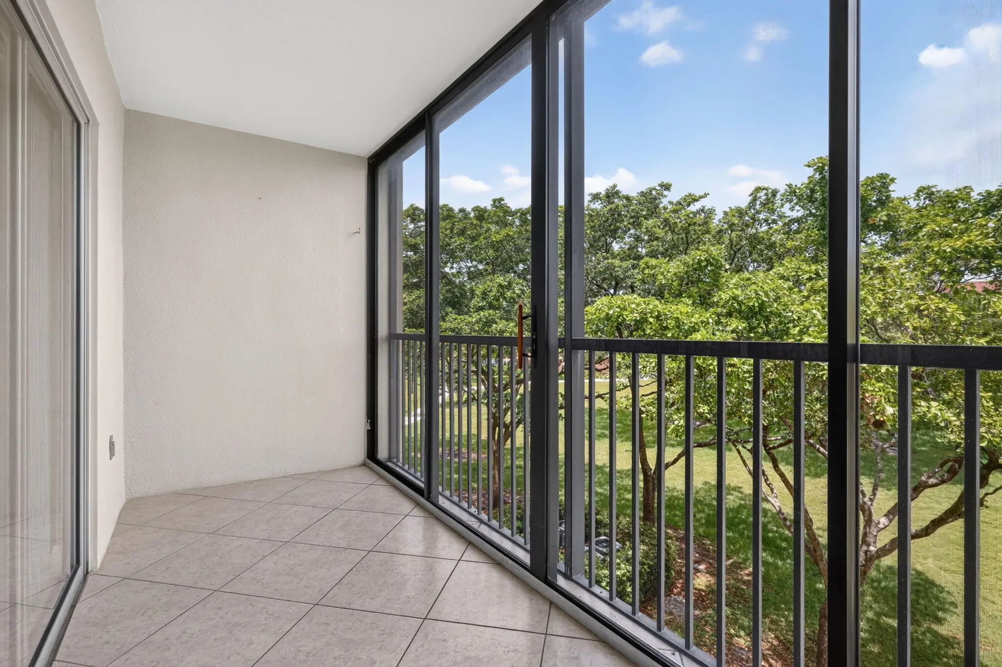 12551 Sw 16th Court #303c, Pembroke Pines