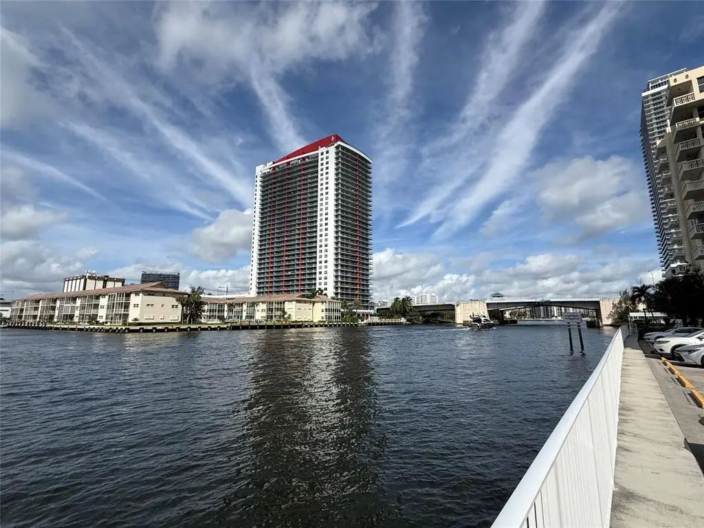 1833 S Ocean Drive #808, Hallandale Beach