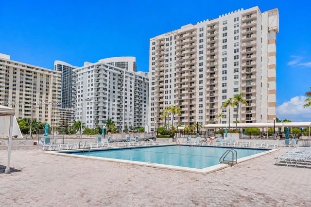 1865 S Ocean Drive #11j, Hallandale Beach