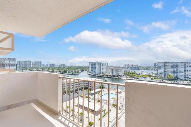 5 of 34 - 1865 S Ocean Drive #11j, Hallandale Beach, FL