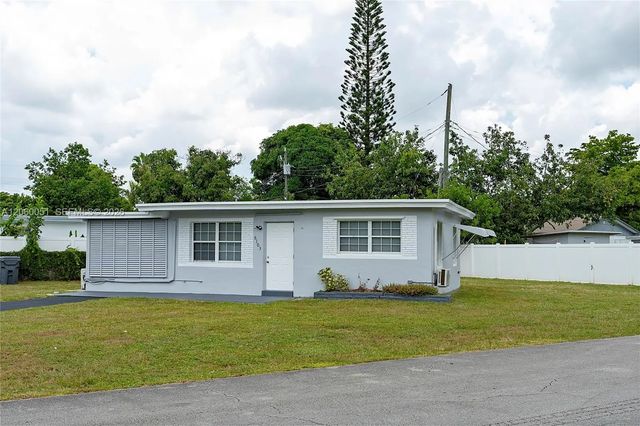4 of 40 - 6103 Monroe Street, Hollywood, FL
