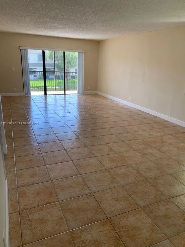 4 of 9 - 16581 Blatt Boulevard #206, Weston, FL