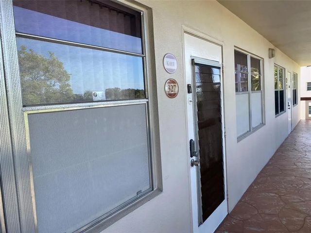 3 of 30 - 327 Richmond C #327, Deerfield Beach, FL