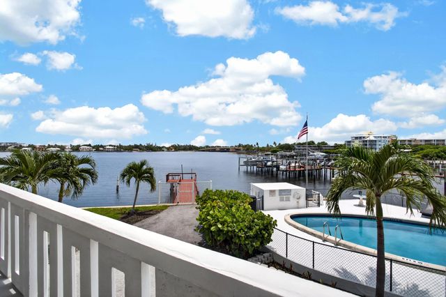 231 E Lantana Road #204, Lantana