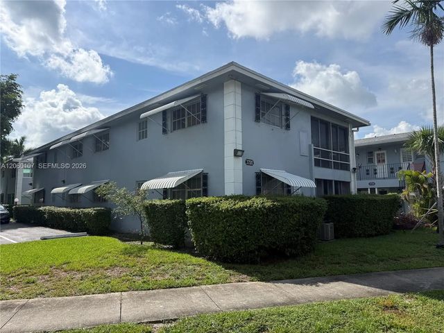 3720 Harrison Street #1, Hollywood
