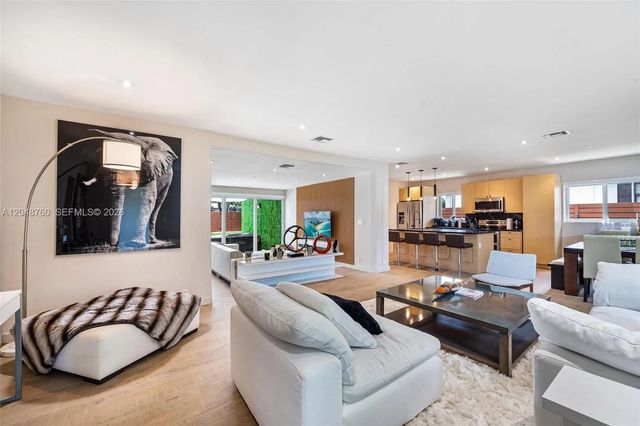 4 of 34 - 10658 Ne 11th Avenue, Miami Shores, FL