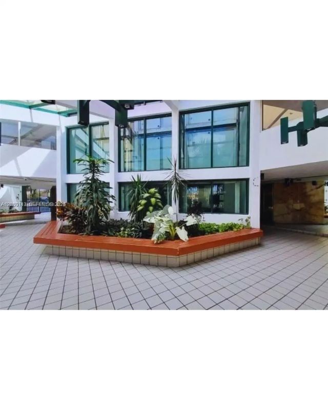 4 of 20 - 11750 Sw 18th Street #208-1, Miami, FL