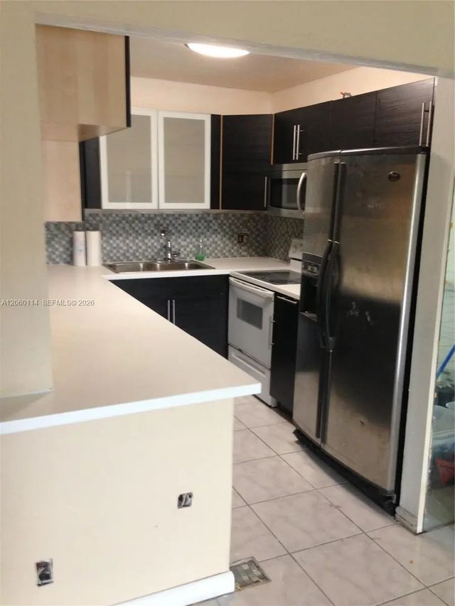 6101 N Falls Cir Drive #409, Lauderhill