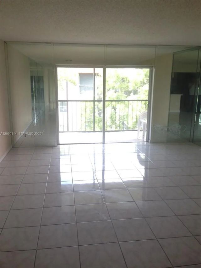 2 of 7 - 6101 N Falls Cir Drive #409, Lauderhill, FL