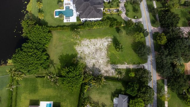 7807 Steeplechase Drive, Palm Beach Gardens
