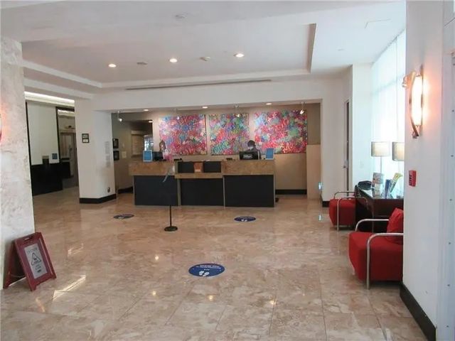 3 of 44 - 2670 E Sunrise Boulevard #301, Fort Lauderdale, FL