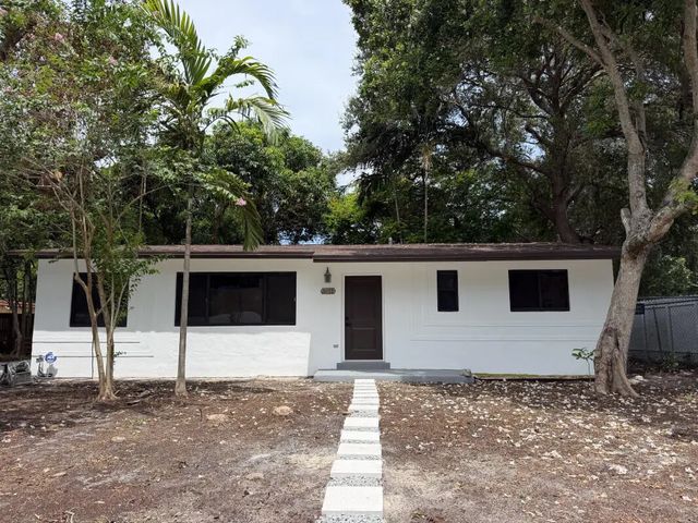 3611 Sw 33rd Avenue, West Park