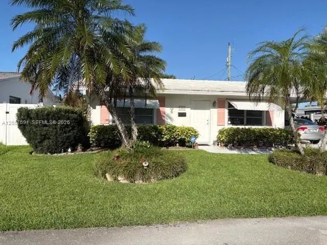 2 of 51 - 5405 Nw 23rd Terrace, Tamarac, FL
