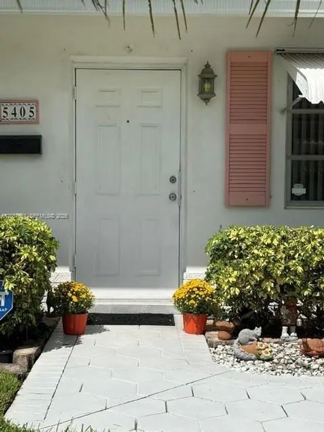 3 of 51 - 5405 Nw 23rd Terrace, Tamarac, FL