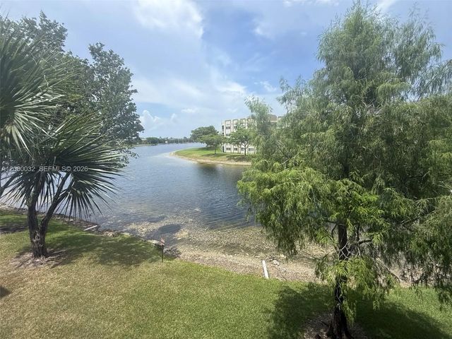 2 of 13 - 7370 Ashmont Circle #301, Tamarac, FL
