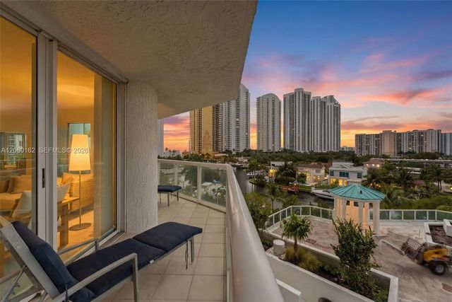 3 of 38 - 16400 Collins Avenue #544, Sunny Isles Beach, FL