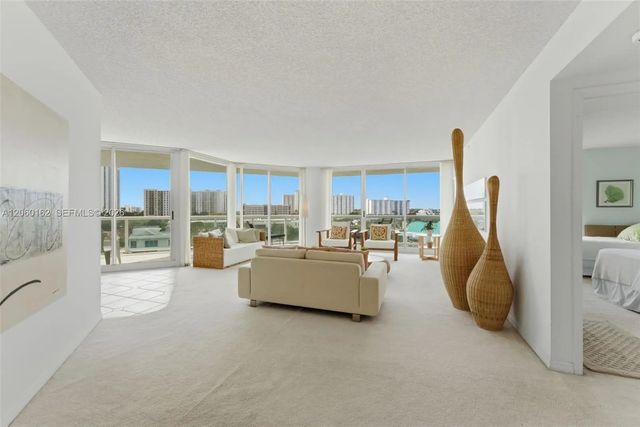 4 of 38 - 16400 Collins Avenue #544, Sunny Isles Beach, FL