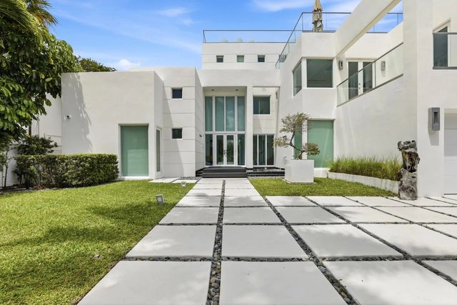 2 of 53 - 3017 N Atlantic Boulevard, Fort Lauderdale, FL