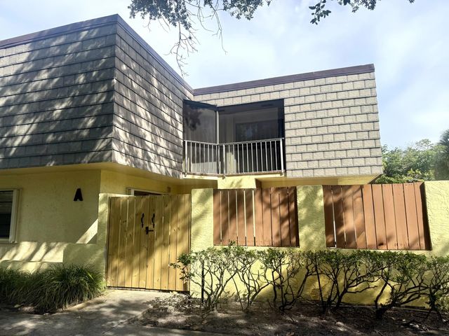 2 of 28 - 3100 Se Brook Street, Stuart, FL