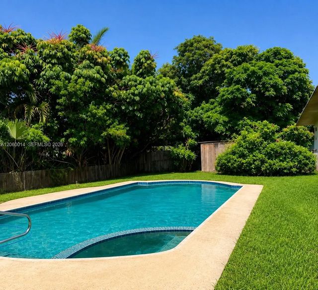 3 of 25 - 6221 Sw 4th Street, Margate, FL