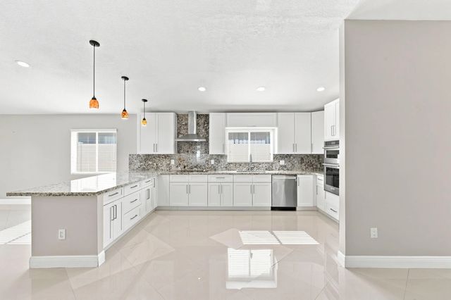 3 of 50 - 13513 Nw 7th Street, Plantation, FL