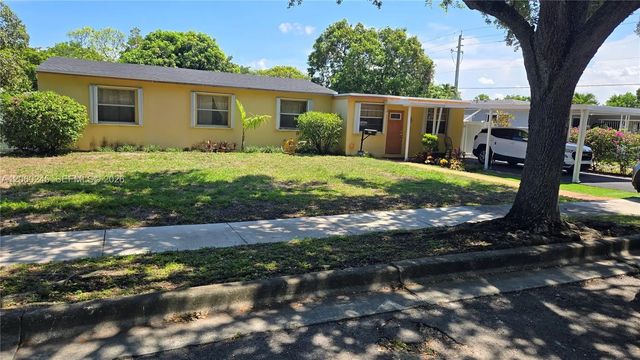 1680 Nw 133rd Street, North Miami