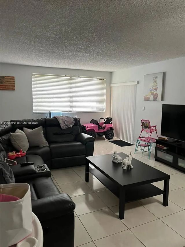 10135 Nw 9th St Circle #5-208, Miami