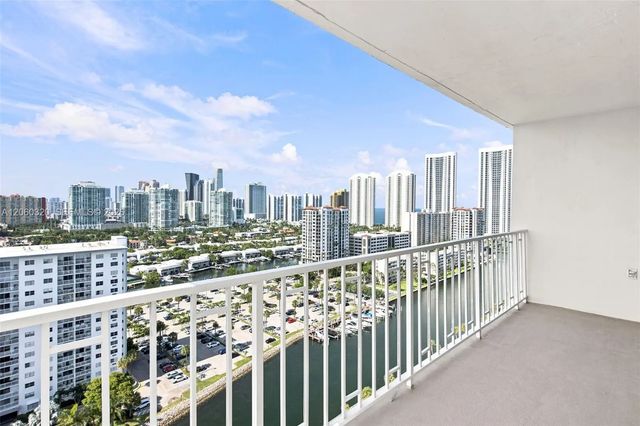 3 of 41 - 500 Bayview Drive #2121, Sunny Isles Beach, FL