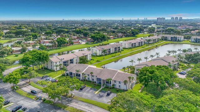 2 of 49 - 1104 Green Pine #e1, West Palm Beach, FL