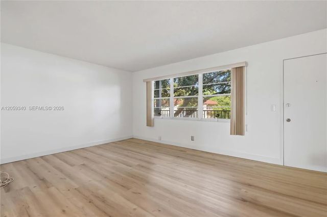 2 of 19 - 101 Sw 132nd Way #305j, Pembroke Pines, FL